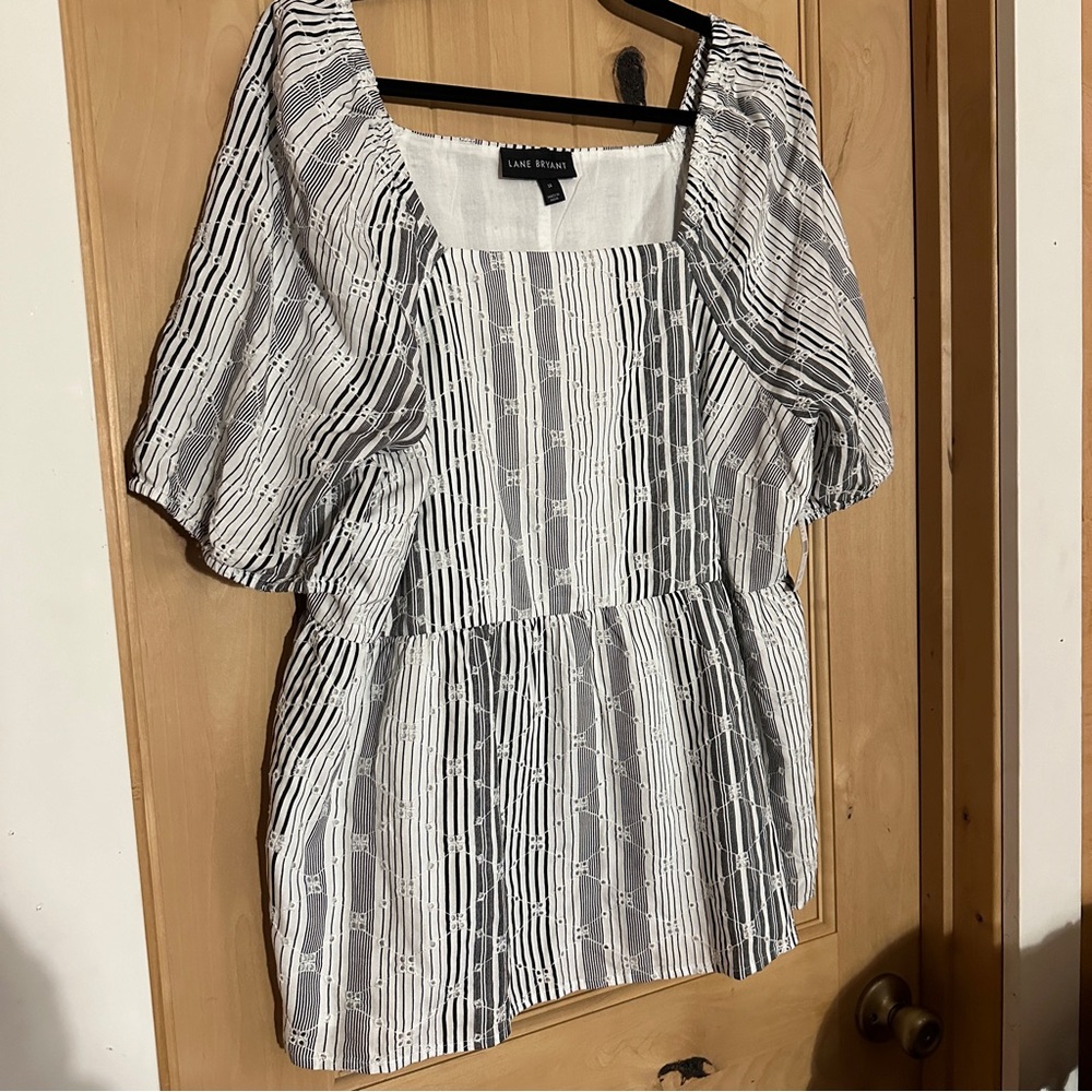Lane Bryant White and Black Puff Sleeve Blouse